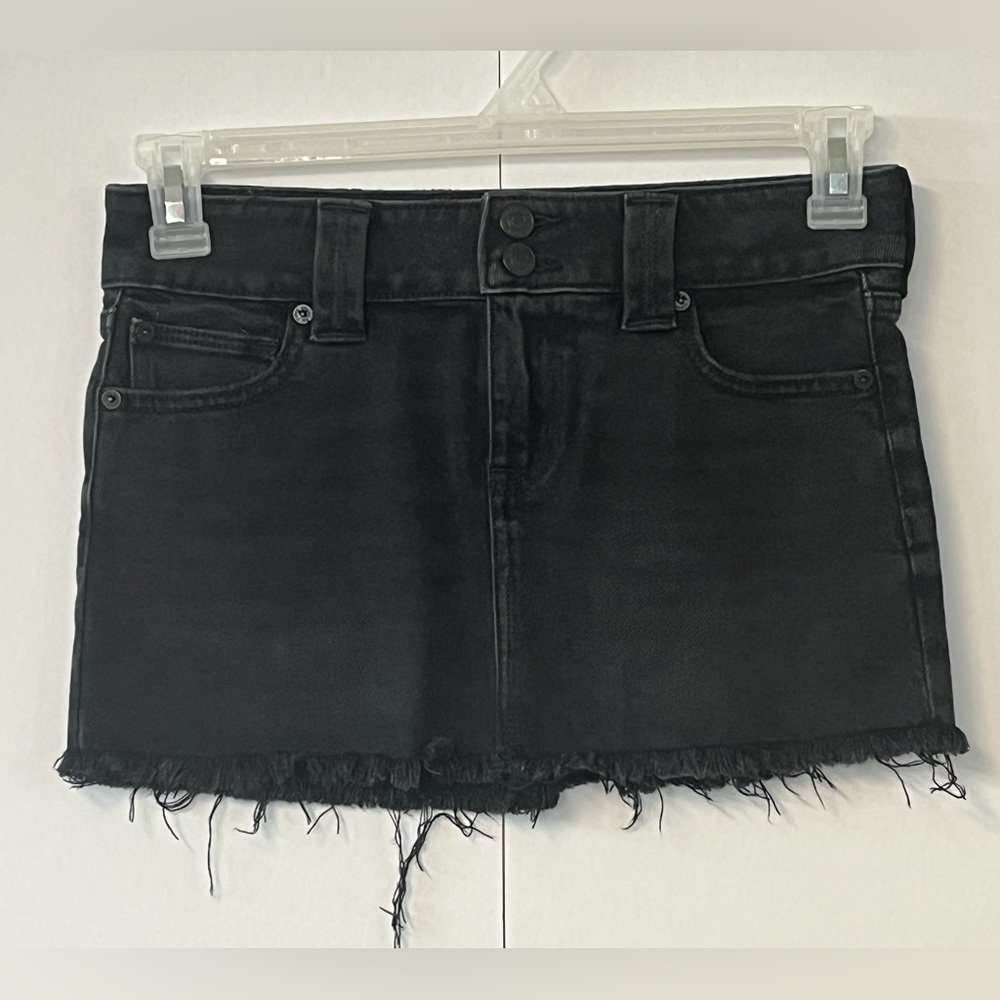 American Eagle black factory distressed jean skirt. Size 00 - Picture 2 of 10